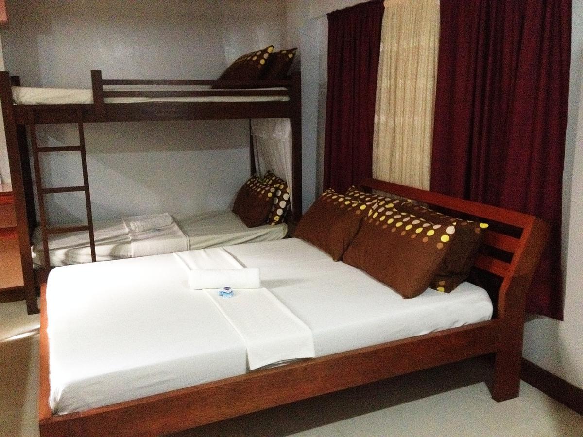 Peria Seafront Pensione Roxas  外观 照片