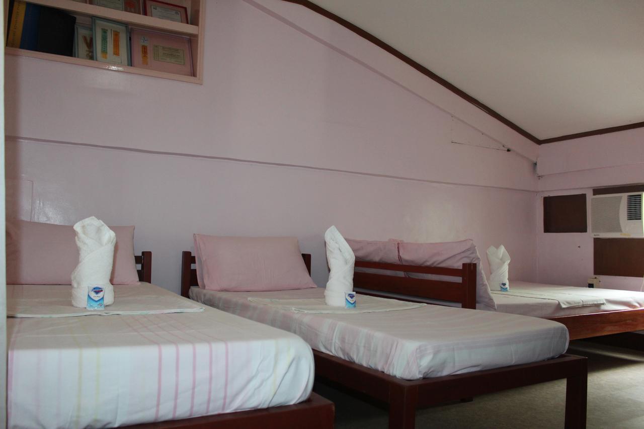 Peria Seafront Pensione Roxas  外观 照片