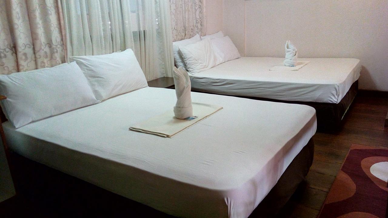 Peria Seafront Pensione Roxas  外观 照片