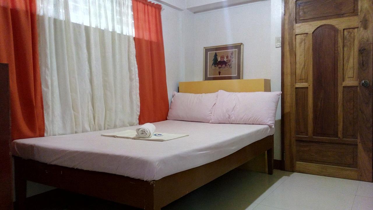 Peria Seafront Pensione Roxas  外观 照片