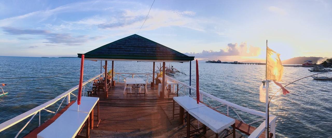 Peria Seafront Pensione Roxas  外观 照片